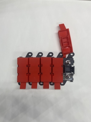 Una en múltiples combinación de cerrojos pequeños fijo portafusibles