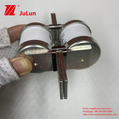 MUSSMANN 690V 630A Cerámica Copper Automotive Fuses 630MMT Twin Plate Flat Bolt Tipo de fusible para la protección del vehículo