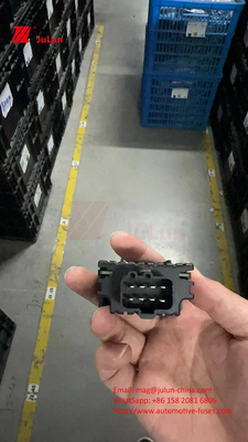 La señal de emergencia para vehículos Renault 6490.NG