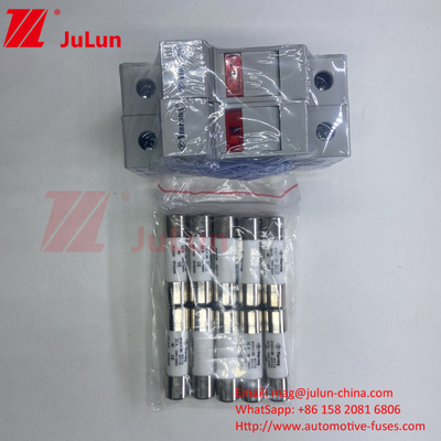 10x38mm 32A Fusiles solares de elementos de plata para energía fotovoltaica RT18-32X 10*38mm Portador de fusibles cilíndricos con 32A 690V bajo