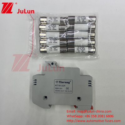 1000VDC-1500VDC Portador de fusible fotovoltaico solar con fusible de 2 amperios Conectores de fusible cilíndrico solar DC