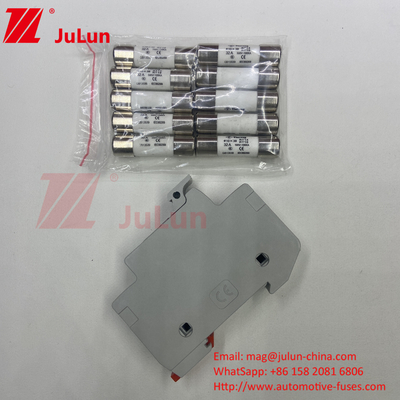 10A-63A Fuse fotovoltaico para instalación solar fotovoltaica 32A 10X38mm 1000V DC Din Rail Fuse Holder con luz para el sistema solar