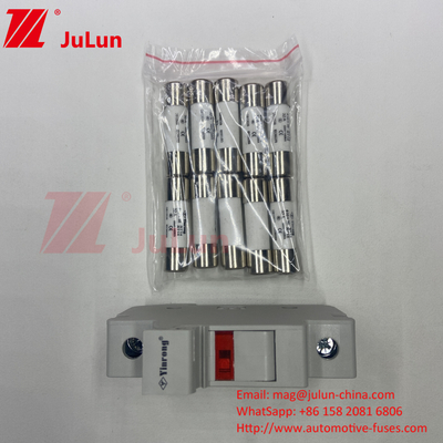 Fusiles de silicio para la caja de autobuses fotovoltaicos 30kA Capacidad de ruptura Voltado nominal 1000VDC/1500VDC/500VDC