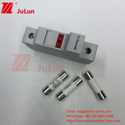 Fábrica profesional BYPV-18 1polo 16a 1000v Dc DIN Rail Fuse Holder con 1500v Dc Fuse para la energía solar