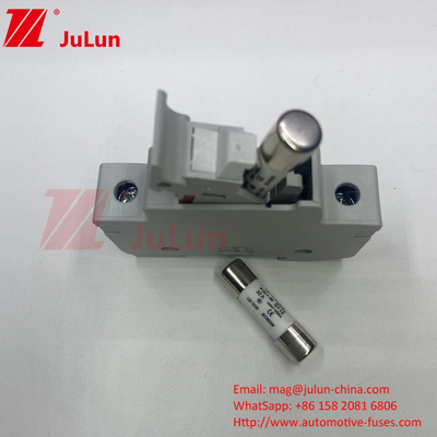 Fábrica profesional BYPV-18 1polo 16a 1000v Dc DIN Rail Fuse Holder con 1500v Dc Fuse para la energía solar