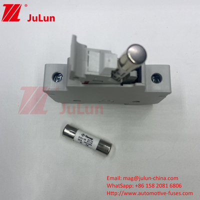 Sustentador de fusible fotovoltaico solar con fusible de guía DIN 10A-63A Cuerpo cerámico Elemento de fusible de plata