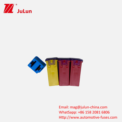 Cigarro encendedor 495 caja de fusibles 20A30A40A50A60 Importado cuadrado de enchufe externo