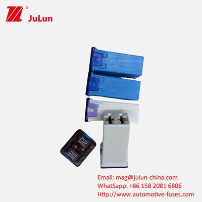 Cigarro encendedor 495 caja de fusibles 20A30A40A50A60 Importado cuadrado de enchufe externo