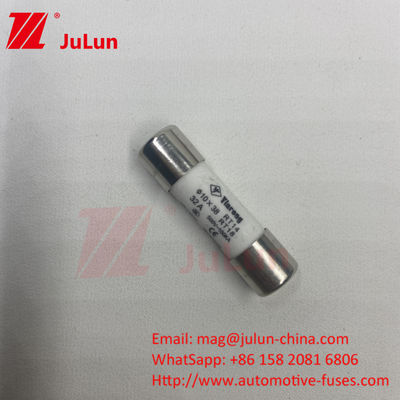 FUSIÓN PV 10*38mm 10A DIN Guía de fijación para 1000VDC 15A DIN Fijación solar de ferrocarril