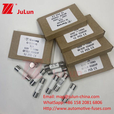 10*38mm FUSE 15A 690VDC Panel Mount Fuse fotovoltaico solar para una protección robusta de la cadena fotovoltaica