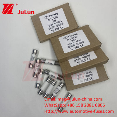 32A 10*38mm 15A 690VDC 1000VDC Panel montaje de fusible solar fotovoltaico para una protección robusta de la cadena fotovoltaica