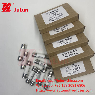 32A 10*38mm 15A 690VDC 1000VDC Panel montaje de fusible solar fotovoltaico para una protección robusta de la cadena fotovoltaica