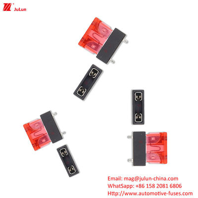 Caja de fusibles de dimensiones exteriores para automóviles 32V Contactos de cobre nominal
