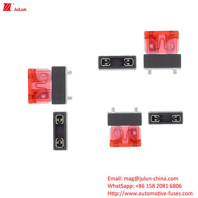 Caja de fusibles de dimensiones exteriores para automóviles 32V Contactos de cobre nominal