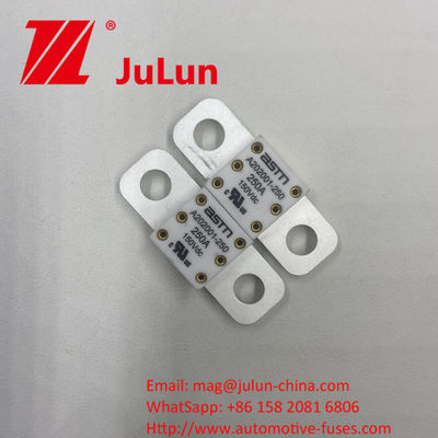 A202001-100A Fusiles cerámicos para automóviles de 150VDC para el sistema de tracción de vehículos eléctricos Recomendado Torque ajustado 11-13N·m Para la instalación en M8