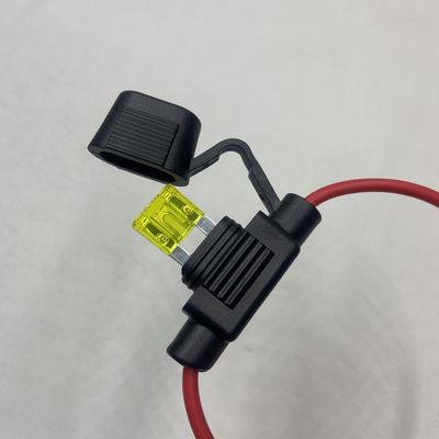 Buques Contenedor de fusibles para automóviles con alambre, banda de fusibles pequeña o media 5A 10A 15A 30A 40A