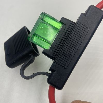 Sustentador de fusibles para automóviles adecuado para sistemas de energía 60A 80A 15A 30A 7A 8A 5A 2A en automóviles El fusible se puede ajustar según los requisitos del cliente