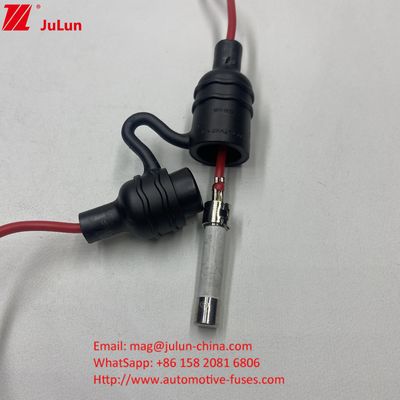 10*38mm Fusiles cilíndricos impermeables IP68 cubierta de soporte de fusible en línea con alambre UL para