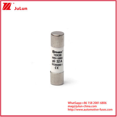 Fusiles cerámicos para automóviles 20A 1000VDC FUSIÓN fotovoltaica 10*38mm 14*51mm 20*65mm Capacidad con capacidad de sustitución 1000VDC 10A 15A 25A 30A Y normas de seguridad de la CEI