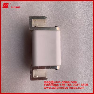 RSZ307-01 EVLH 500A 750VDC FUSIÓN 50KA Cuadrado Cargadores cerámicos para automóviles Dispositivos y equipos de vehículos eléctricos Tamaño pequeño Baja fusión I2t Valor de alta capacidad de ruptura Energía