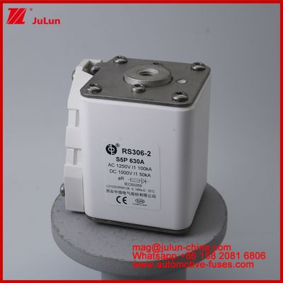 RS306-2 S5P 630A Tracción de vehículos eléctricos cuadrados con fusible carémico EV o HEV Tracción de vehículos eléctricos DC para EV HEV AC1250V 100KA DC1000V 50KA AR