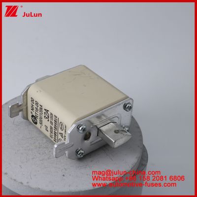 NH00 RT16-00 16A 500V 120KA Cerámico Anl Fuse Automóvil Cerrojo de rodillo de montaje para EV / HEV