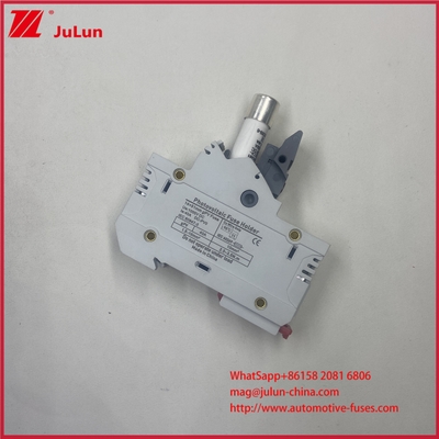 Fusiles fotovoltaicos solares de 63A 22*58 mm con voltaje operativo nominal DC1000V y tensión de resistencia de impulso nominal de 6 KV