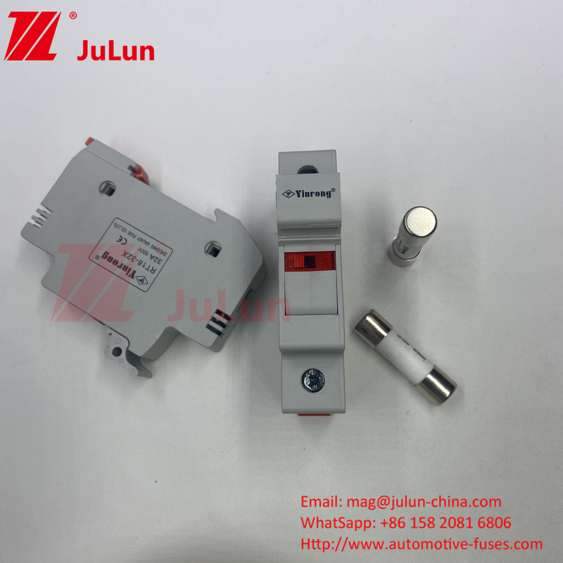 Capacidad de ruptura de 30kA Fuso solar PV / sostén de fusible solar Din Rail para protección de módulos