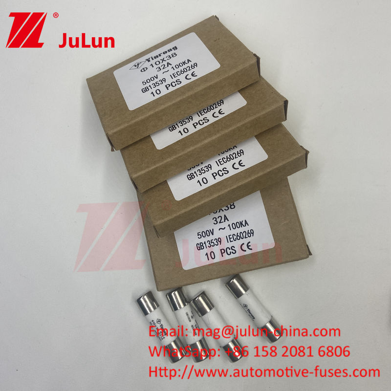 FUSIÓN PV 10*38mm 10A DIN Guía de fijación para 1000VDC 15A DIN Fijación solar de ferrocarril