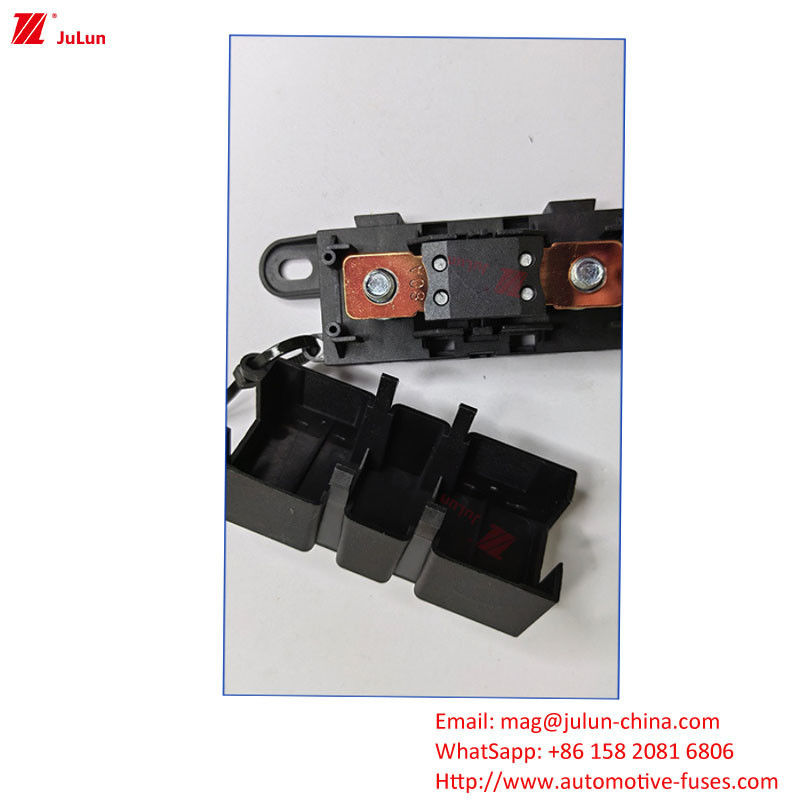 Compartimientos de repuesto para automóviles dimensiones exteriores Portador de fusible / Caja de plástico / carcasa de nylon Voltado nominal 32V 48V 72V Automóvil / Vehículo eléctrico / Motocicleta
