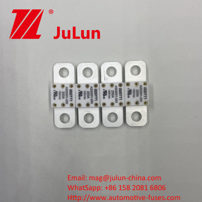 Almacenamiento de energía para automóviles A202001 150A 150VDC Conversión de potencia Aplicación Fusiles cerámicos para automóviles Nombrados a 150VDC 16-20KA 400A 500A