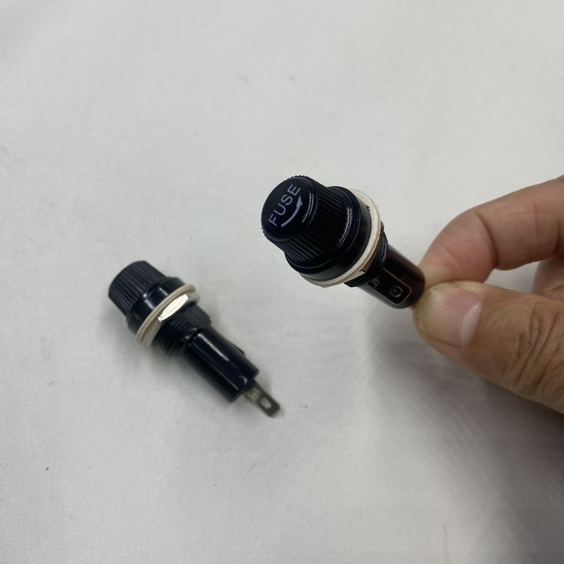 Aparato 6*30mm Sustentador de fusibles R3-13 Producción Resistencia a la caída para el rendimiento