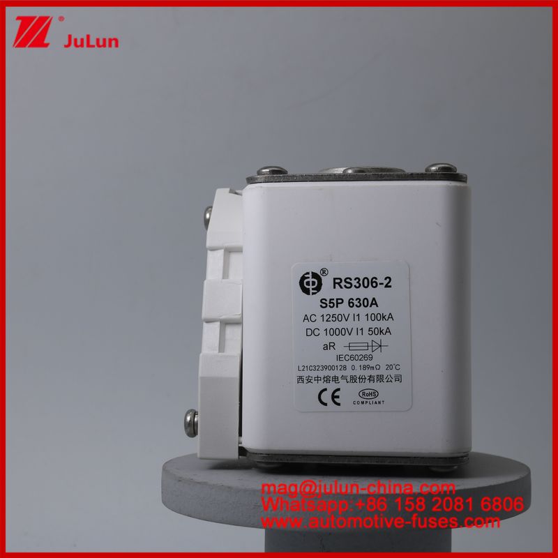 RS306-2 S5P 630A Tracción de vehículos eléctricos cuadrados con fusible carémico EV o HEV Tracción de vehículos eléctricos DC para EV HEV AC1250V 100KA DC1000V 50KA AR