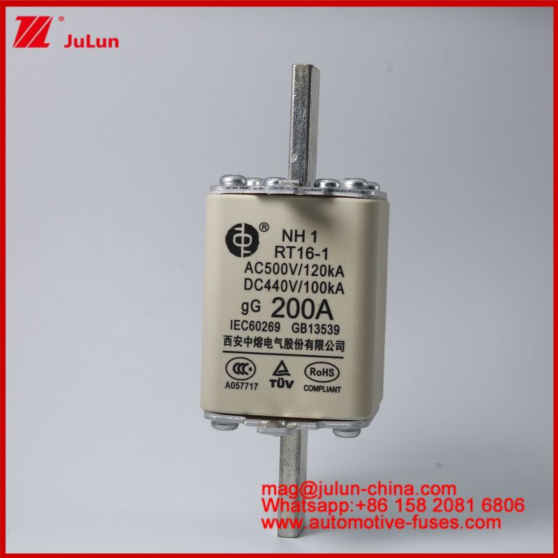 NH1 RT16-1 200A AC500V 120KA DC 440V 100KA Automóvil Cerámica Auto Fuses Cuchilla montada Para vehículos EV / HEV Pequeño tamaño Protección de cortocircuito de corriente nominal alta