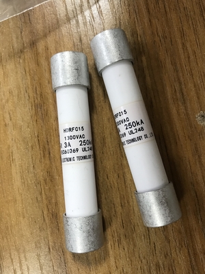 fusible de alto voltaje material de cerámica 250KA actual 15X75m m de 3A 1300V