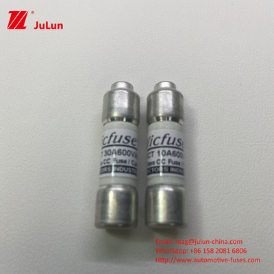 Fusiles de potencia PV 7A 8A 10A Fusiles de vehículos cerámicos Función de limitación de corriente de alta interrupción corriente de falla 50KA