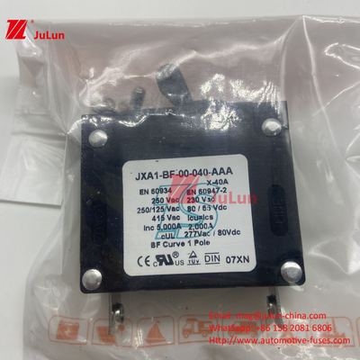 Corredores de circuito marinos de automóviles Protector de sobrecarga de corriente Volver a cambiar Reiniciar el gancho Sonido Corredores de circuito eléctricos 40A AC DC