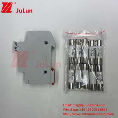 Fusiles de silicio para la caja de autobuses fotovoltaicos 30kA Capacidad de ruptura Voltado nominal 1000VDC/1500VDC/500VDC
