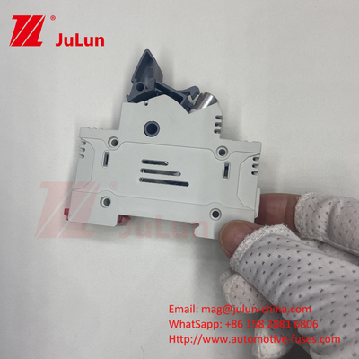 DIN Guía de fijación 15A 1000VDC con cerámica de fijación de diseño 14 * 85mm 32a 1000VDC Pv fijación holer