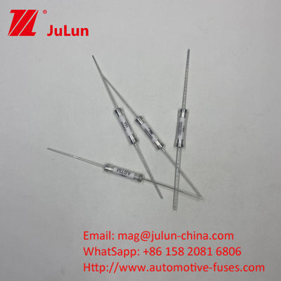 Fusiles cerámicos para automóviles ASTM HV660 10A 500VDC 30KA con instalación de pinzas de fusibles de agujero de PCB