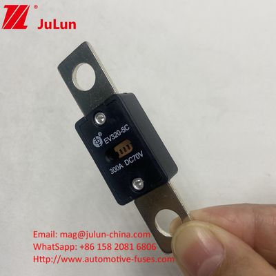 EV320-5C 300A 70VDC Fusiles para cuchillas de automóviles con distancia de agujero de 51 mm y modo de instalación de perno M8