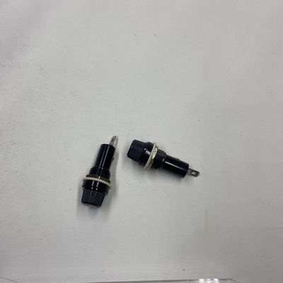6*30mm Panel montado en el portador del fusible Tipo de perno Diseño impermeable para maquinaria