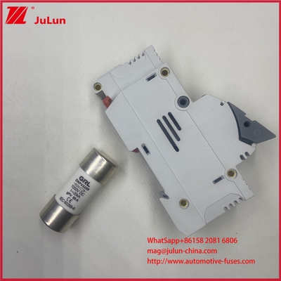 Fuente de alimentación fotovoltaica 10*85mm 1500VDC 32A DIN de instalación ferroviaria con certificación IEC 60947-3