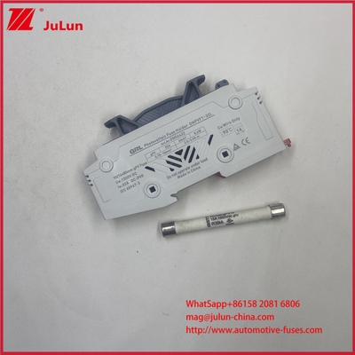 Conexión de fusible Fusible fotovoltaico solar10*85mm 32A para voltaje operativo nominal DC1500V y categoría de utilización DC-PV0