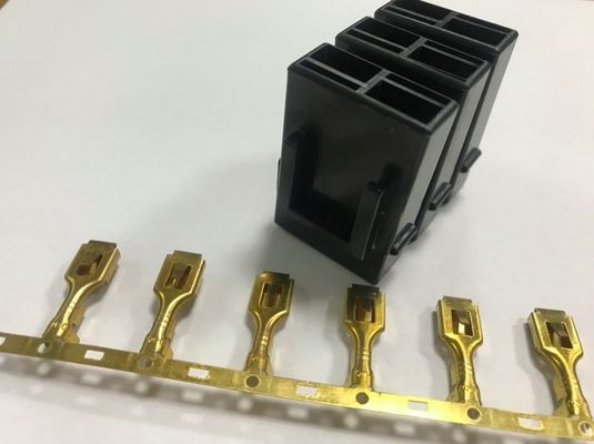 Tenedor medio impermeable del fusible del coche del parte movible de 12V 40A